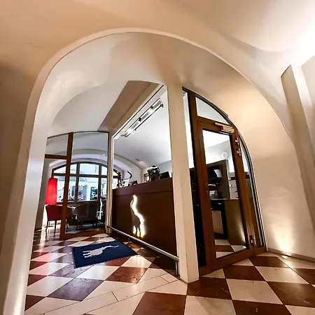 Hotel Elefant-2